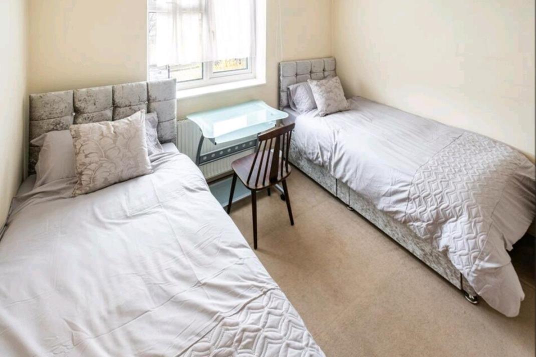 London Stratford Holiday Home Экстерьер фото